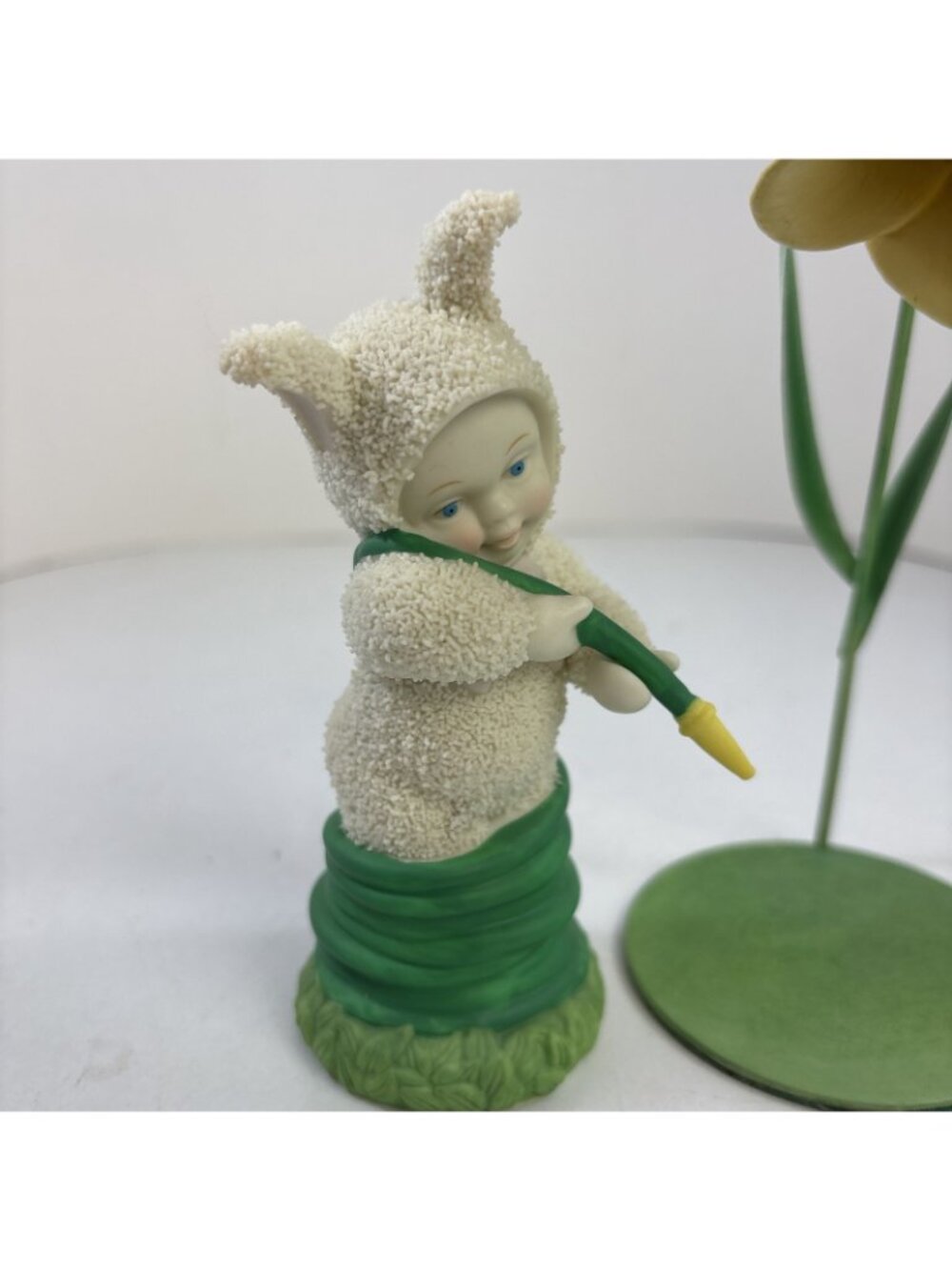 Dept 56  Snowbunnies "Fill It Up" Figurine with Hose & Flower - Picture 2 of 5
